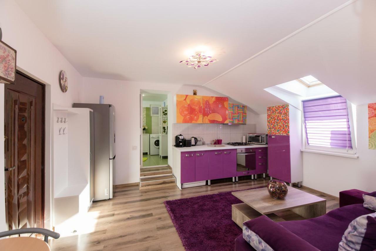 Queen Holiday Apartment Bucareste Exterior foto