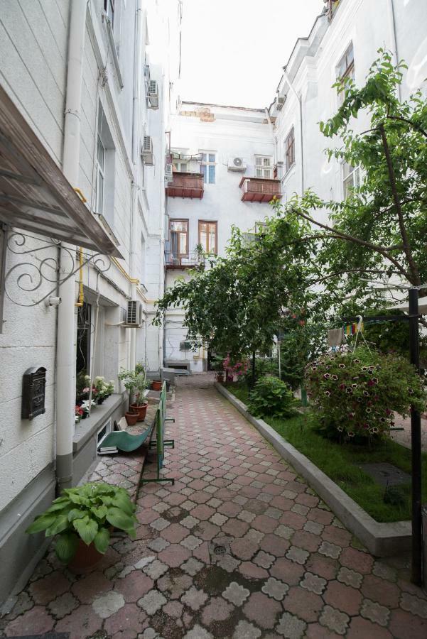 Queen Holiday Apartment Bucareste Exterior foto